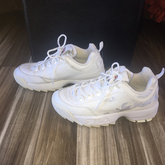 rose embroidered filas